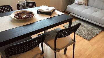 Classic Apartment, Multiple Beds, Non Smoking | Living room | Flat-screen TV