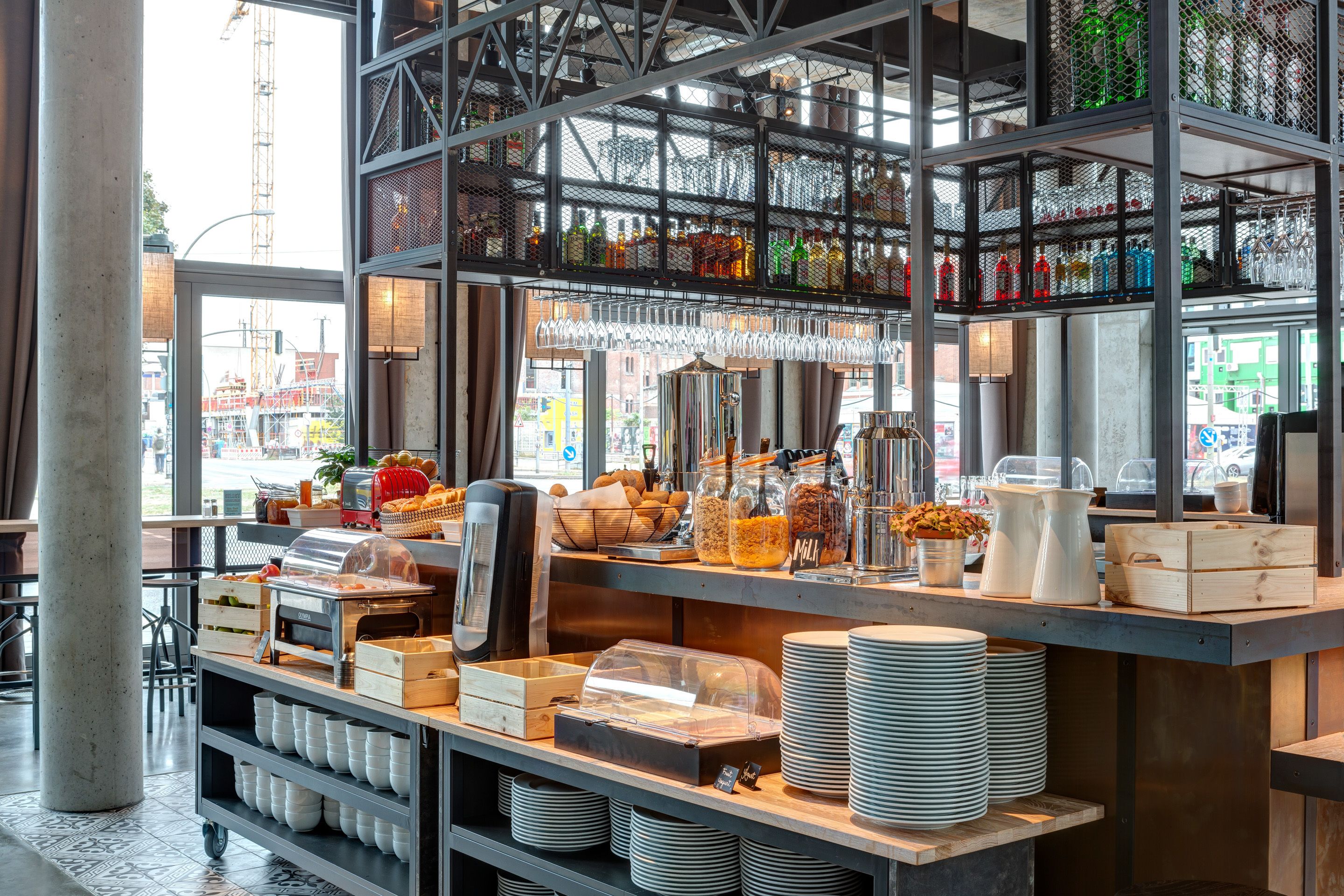 daily buffet breakfast for a fee