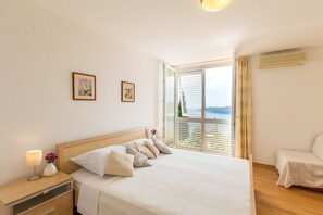 3 habitaciones, tabla de planchar con plancha y wifi gratis 