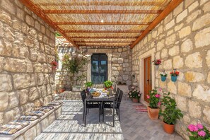 Uklassifisert bilde, 3 av 42, knapp