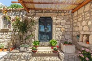 Uklassifisert bilde, 2 av 42, knapp