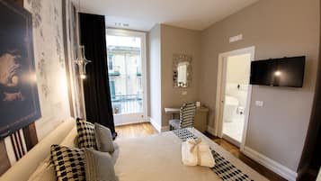 Comfort Double Room | Premium bedding, minibar, in-room safe, desk