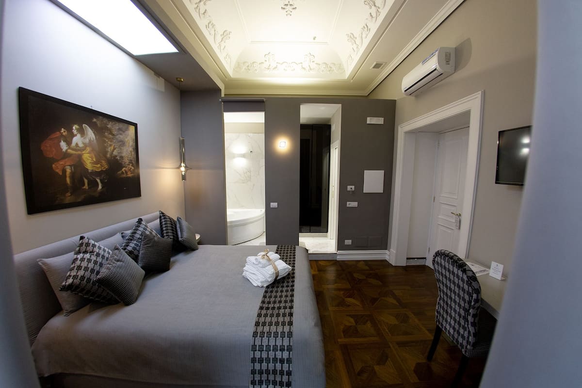 Double Room, Jetted Tub (in room) | Premium bedding, minibar, in-room safe, desk