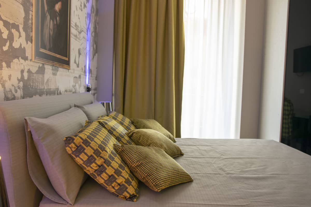 Standard Double Room | Premium bedding, minibar, in-room safe, desk