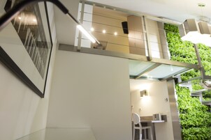 Design Duplex, 2 Bedrooms, Non Smoking, Executive Level | Premium bedding, in-room safe, individually decorated