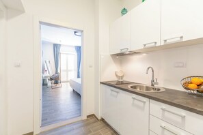 4 室のベッドルーム、アイロン / アイロン台、ベッドシーツ