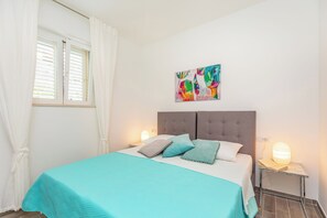 4 Schlafzimmer, Bügeleisen/Bügelbrett, Bettwäsche