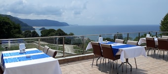 Ozgur Otel