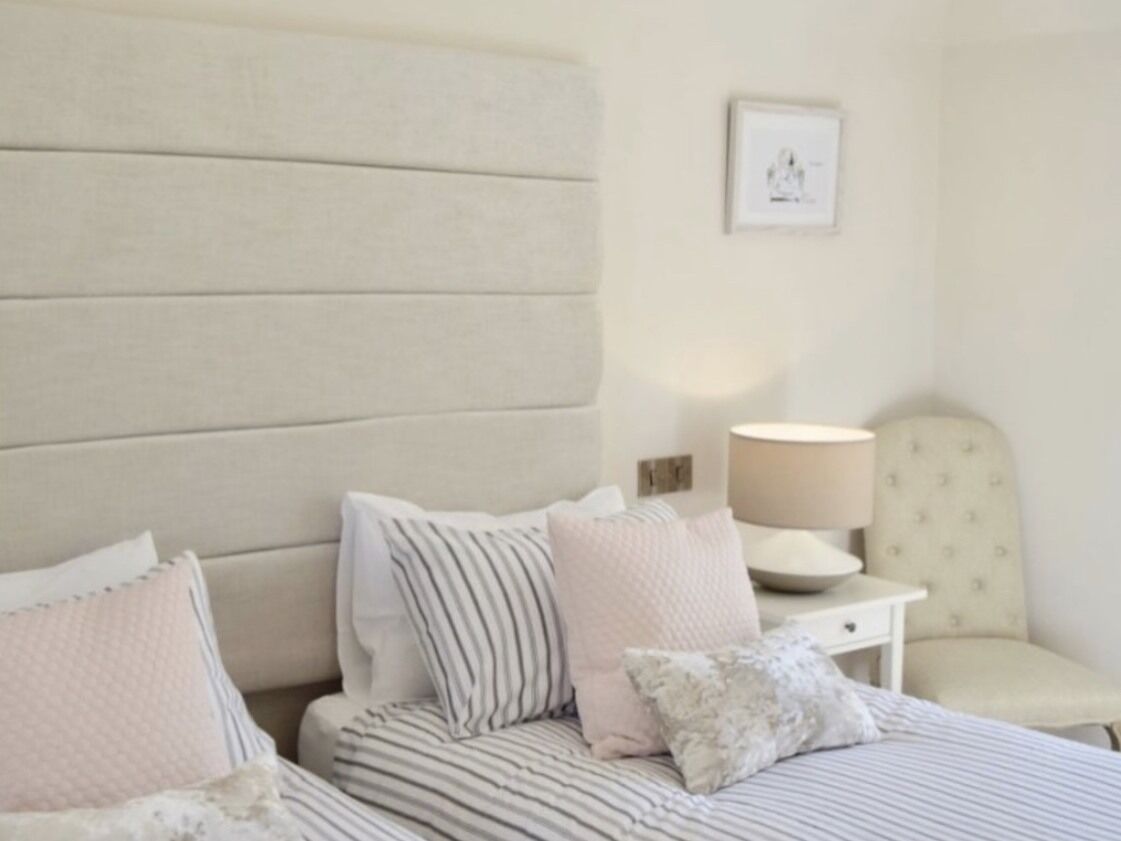 Luksusleilighet, privat bad | 2 soverom, allergitestet sengetøy, strykejern/-brett og sengetøy