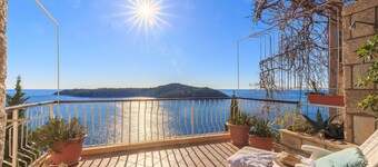 Hedera Estate, Hedera A17