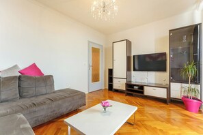 Imagen sin descripción, 4 de 32, botón