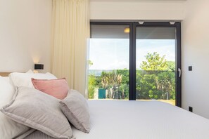 6 bedrooms, iron/ironing board, bed sheets - Hedera Estate, Villa Hedera II (Dubrovnik)