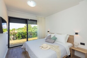 6 bedrooms, iron/ironing board, bed sheets - Hedera Estate, Villa Hedera II (Dubrovnik)