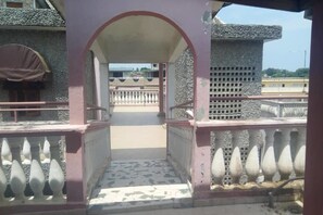 Terrace/patio - Hotel Meambly (Abidjan)