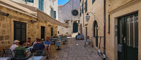 Restauration en plein air