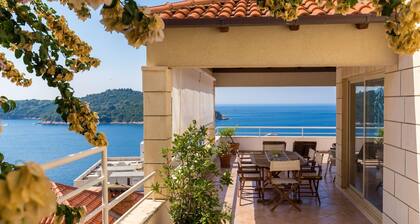 Hedera Estate, Hedera A14