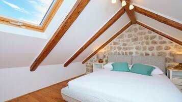 1 chambre, fer et planche Ă repasser, Wi-Fi, draps fournis