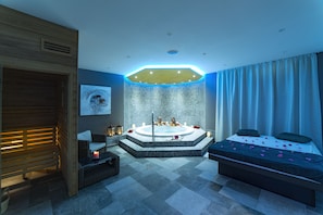 Sauna, bañera de hidromasaje, baño turco, masajes con piedras calientes 