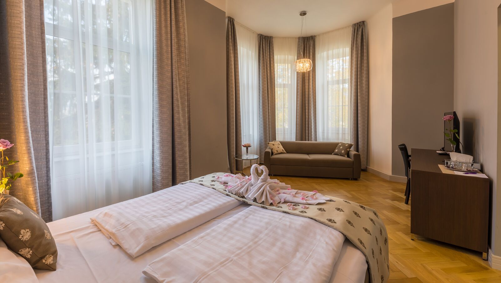 Tremannsrom – superior | Minibar, safe på rommet, individuelt dekorert og individuelt innredet