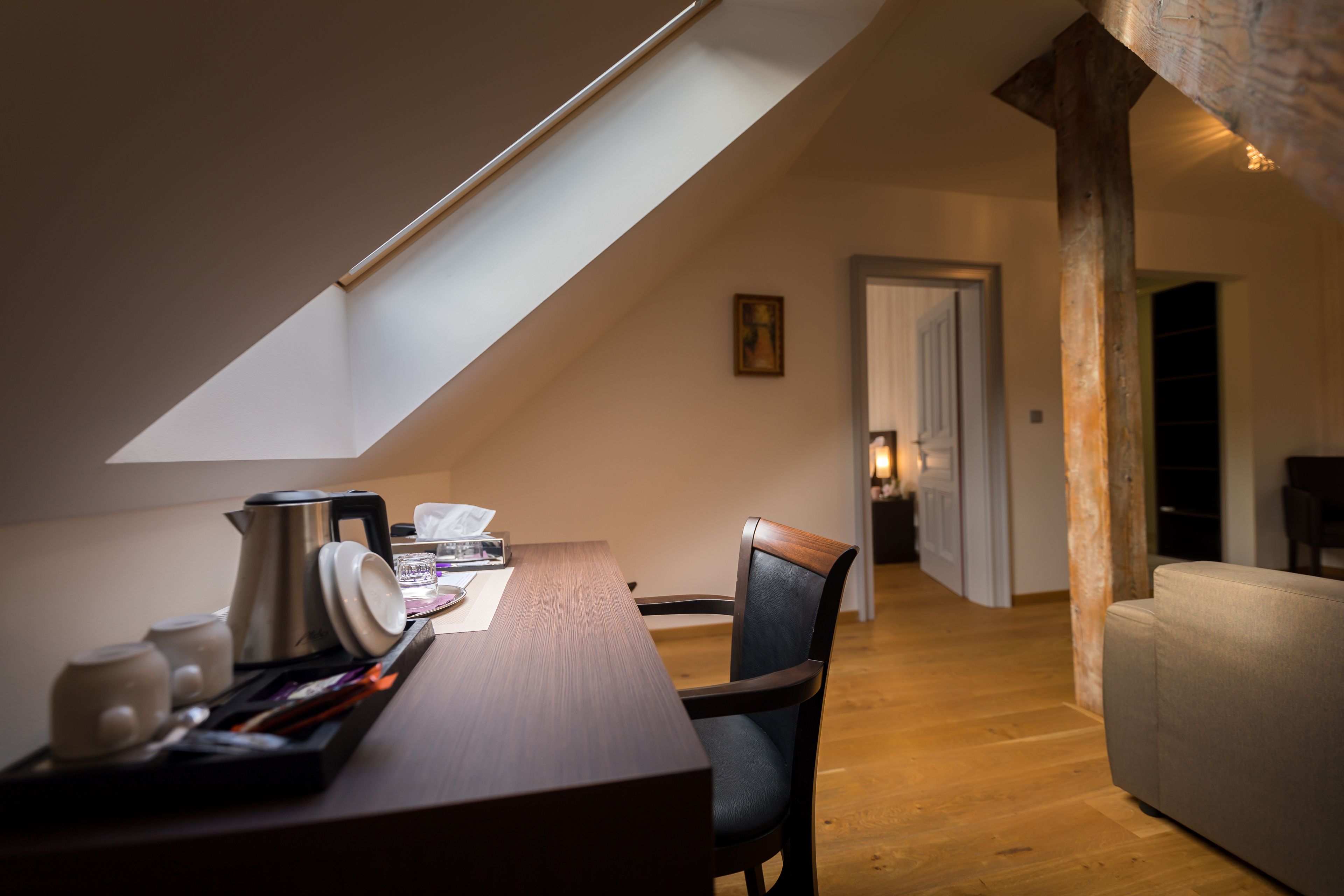 deluxe suite | coffee and/or coffee maker