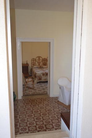 Separate bathtub and shower, free toiletries, hair dryer, bathrobes