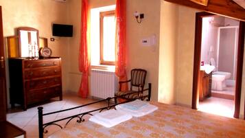 Comfort-Doppel- oder -Zweibettzimmer | 1 Schlafzimmer, kostenloses WLAN, Bettwäsche