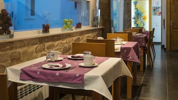 Petit déjeuner buffet compris tous les jours