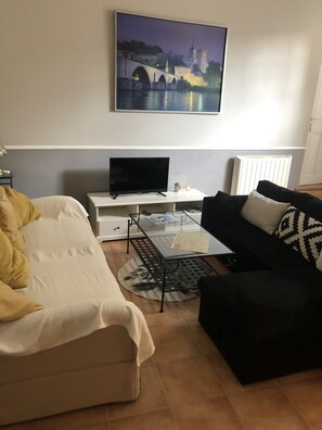 Studio Familial, rez de chaussée (appartement classé) | Coin séjour