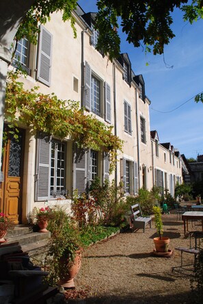 Front of property - Hotel Particulier Le Ragois (Richelieu)