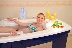 Lichaamsbehandelingen, hydrotherapie, aromatherapie, hotstone-massages