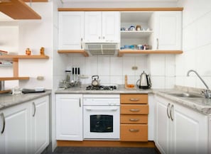 Design-Apartment, 1 Schlafzimmer, barrierefrei, eigenes Bad | Eigene Küche | Ofen, Herdplatte, Wasserkocher, Kochgeschirr/Geschirr/Besteck