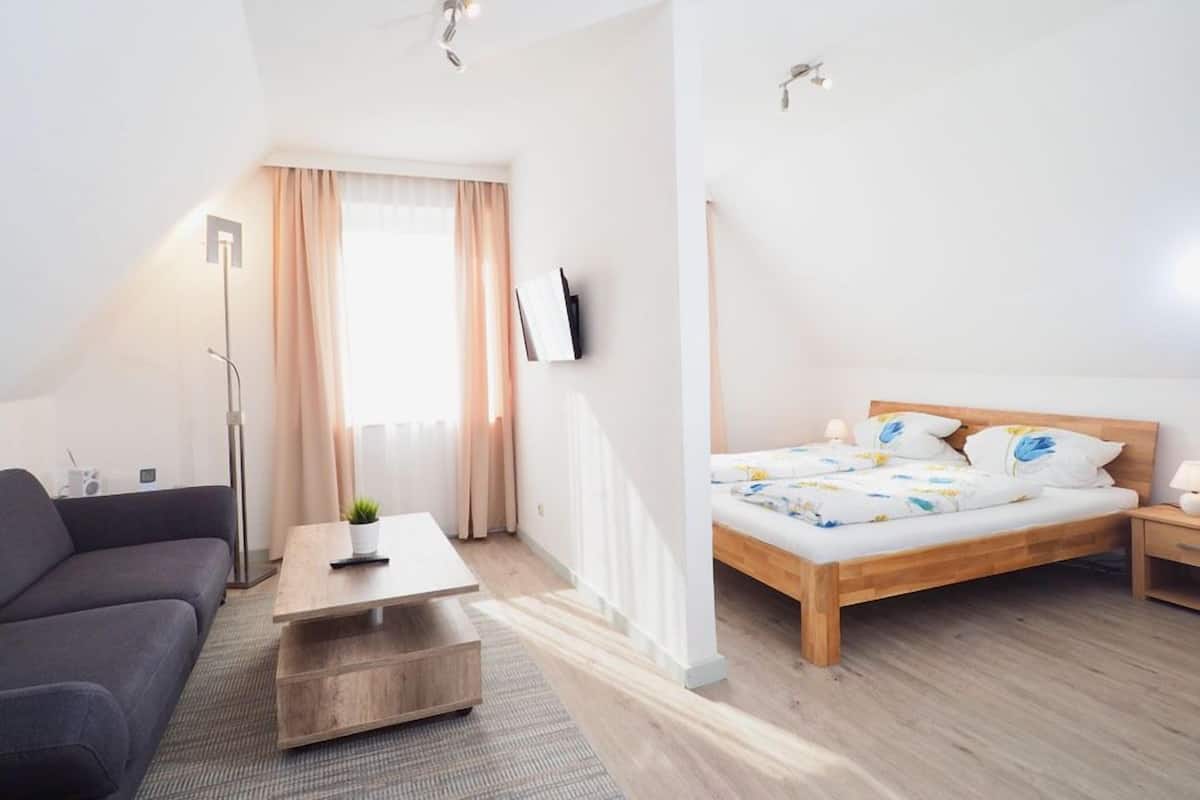 Studio Apartment 8 (2 adults) | 1 bedroom, free WiFi