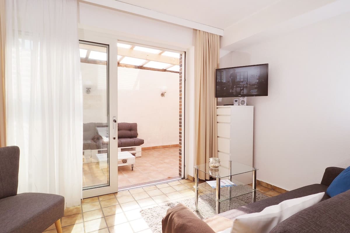 Studio Apartment 3 (2 adults) | Living area | LCD TV, heated floors
