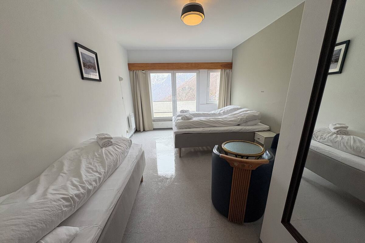 Blackout curtains, free WiFi, bed sheets