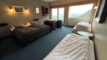1 bedroom, blackout drapes, soundproofing, free WiFi