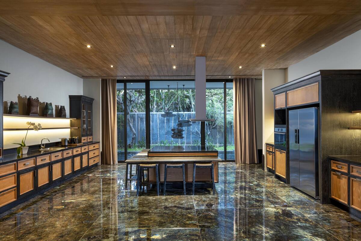 presidential villa, ocean view (nusantara) | in-room safe, desk, blackout curtains, free wifi