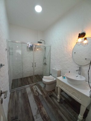 Deluxe Room | Bilik Mandi | Pancuran mandi, hulu semburan mandi hujan 