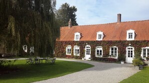 Property grounds - La Ferme du Dizacre (Leubringhen)
