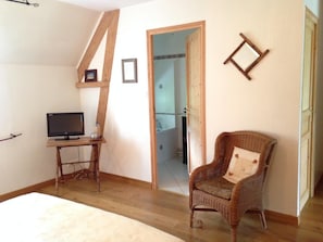 Soundproofing, iron/ironing board, free cots/infant beds, free WiFi