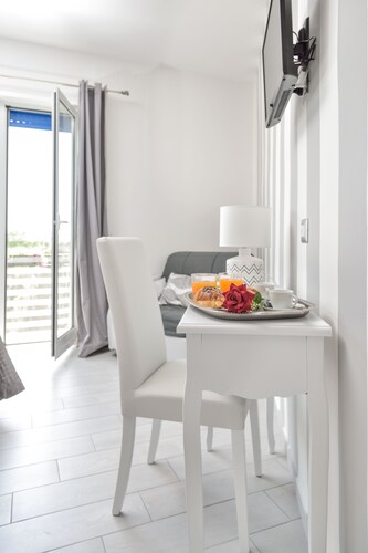 Insula House B&B