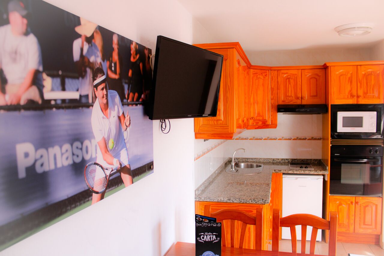 classic apartment, 1 bedroom | private kitchen | microwave, stovetop, espresso maker, coffee/tea maker