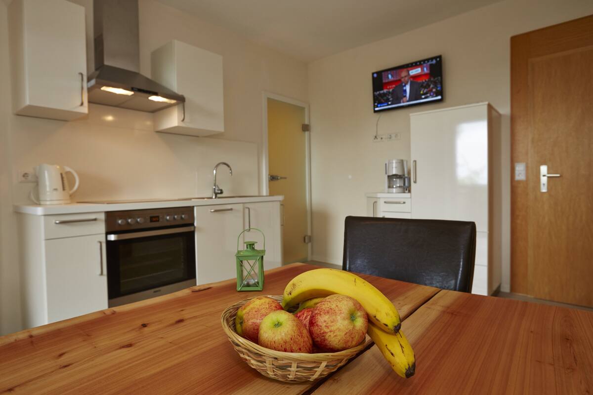 Family Apartment, 2 Bedrooms, Valley View (Abendroete) | Living area | Flat-screen TV
