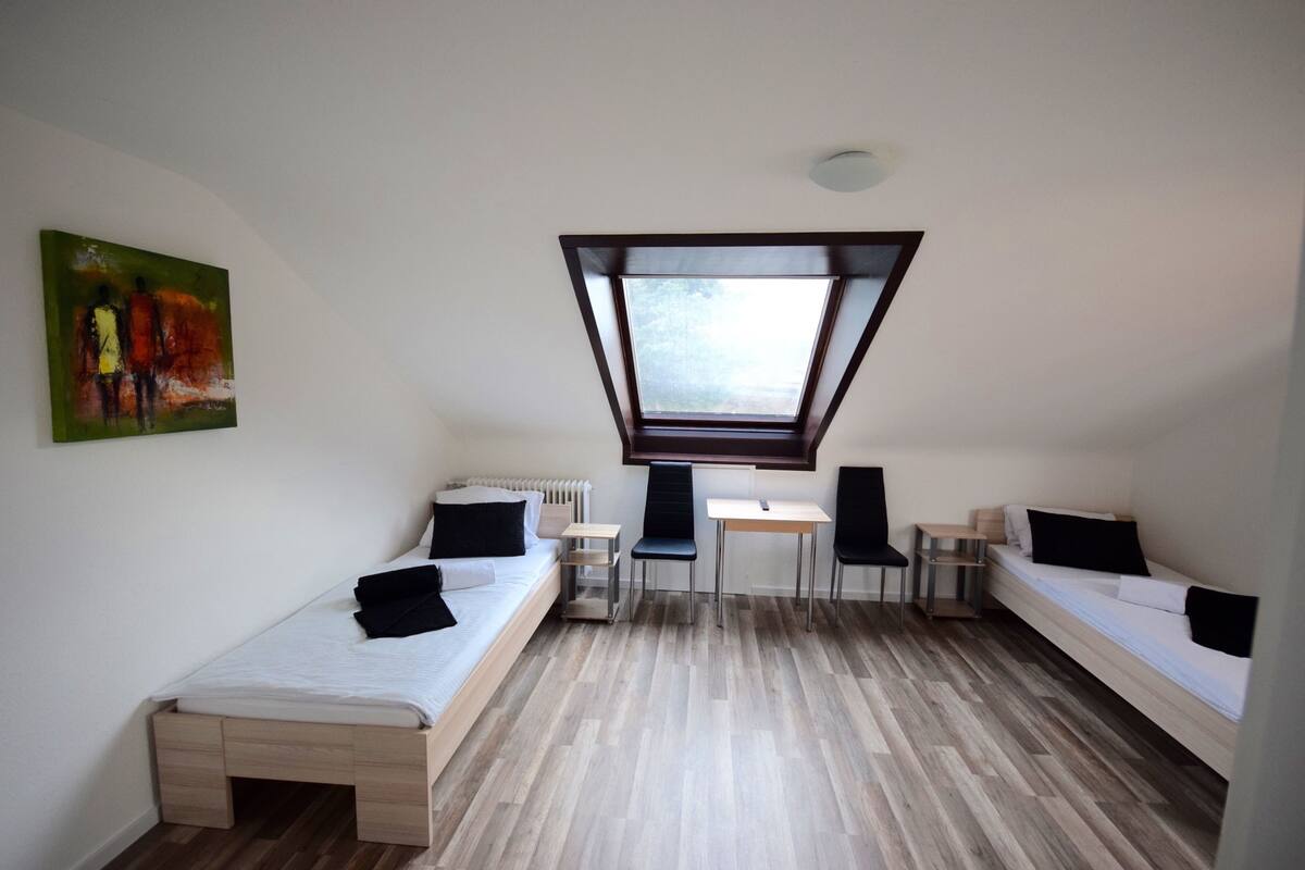 Apartment, Mehrere Schlafzimmer (51-00) | Kostenloses WLAN, Bettwäsche