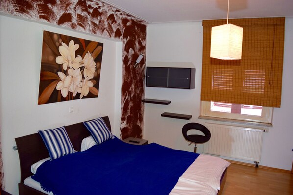 Apartment, 2 Bedrooms (37-00) | Free WiFi, bed sheets - AB Apartments - Apartments Klingenstrasse (Stuttgart)