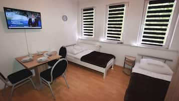 Apartment, 2 Bedrooms (28-00) | Free WiFi, bed sheets