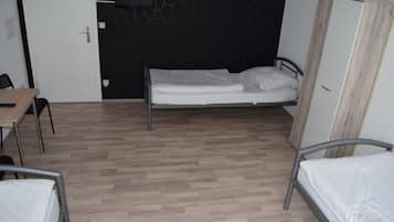 Basic Apartment, 3 Bedrooms (45-00) | 3 bedrooms, free WiFi, bed sheets