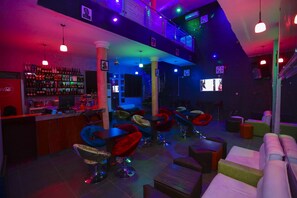 Bar (on property) - Nexus Suites (Lagos)
