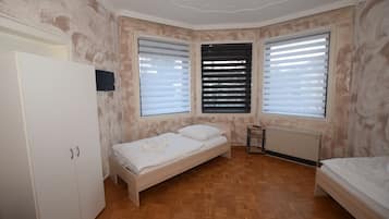 Free WiFi, bed sheets