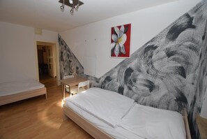 2 개의 침실, 무료 WiFi, 침대 시트