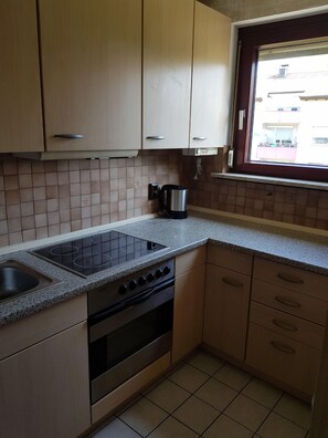 Apartment, Mehrere Schlafzimmer (26-00) | Eigene Küche | Kühlschrank, Mikrowelle, Ofen, Herdplatte